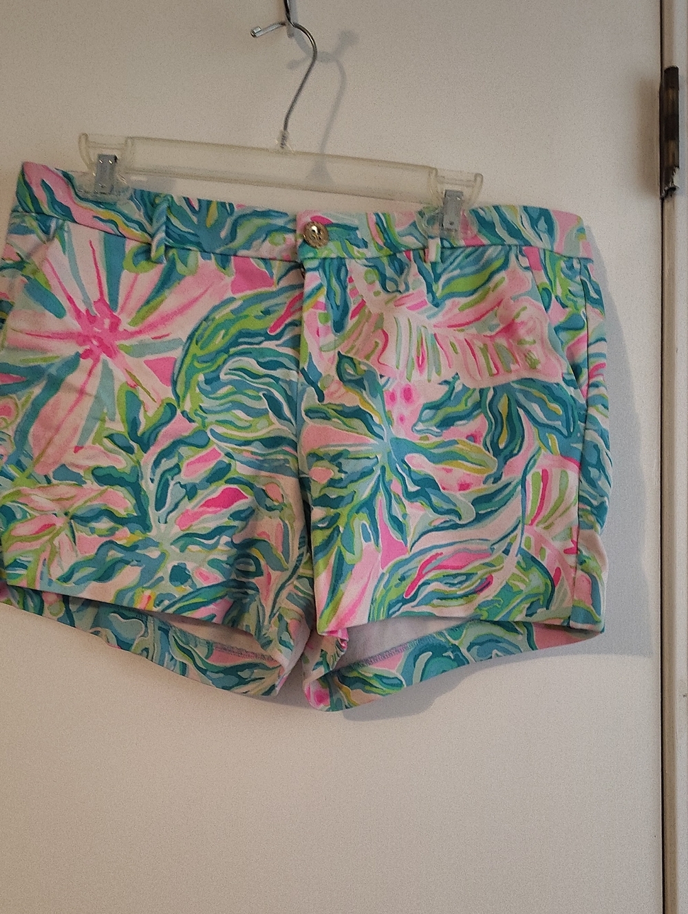 Lilly Pulitzer Tropical Print Women’s Shorts — Pink & Blue